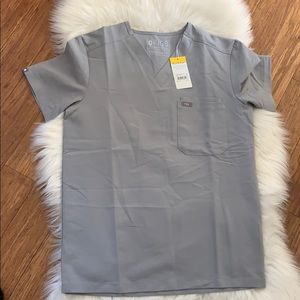 Men figs Leon two pocket top